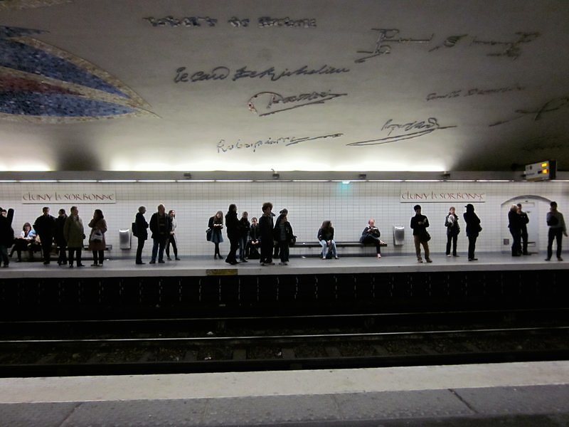 Metro - Paris