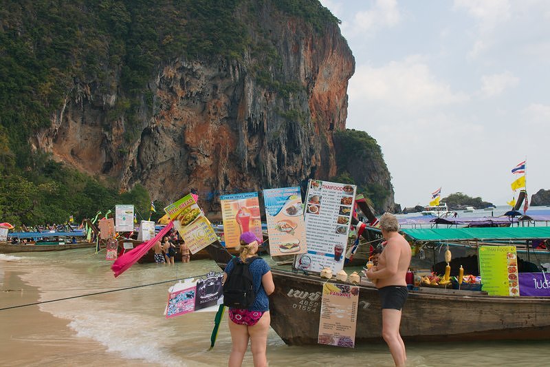 Lunch boats at Railay West