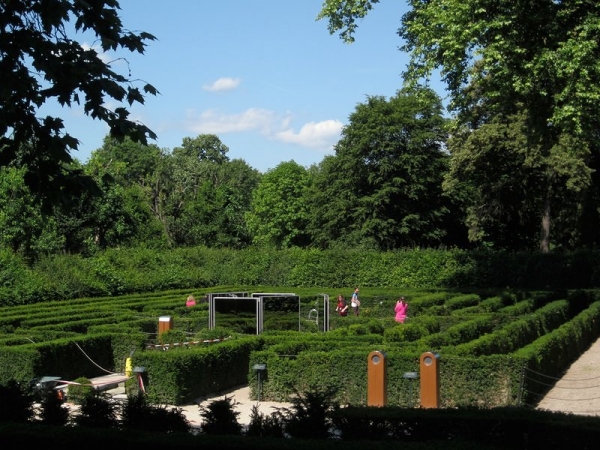 Schloss Schonbrunn - The Labyrinth Hedge Maze